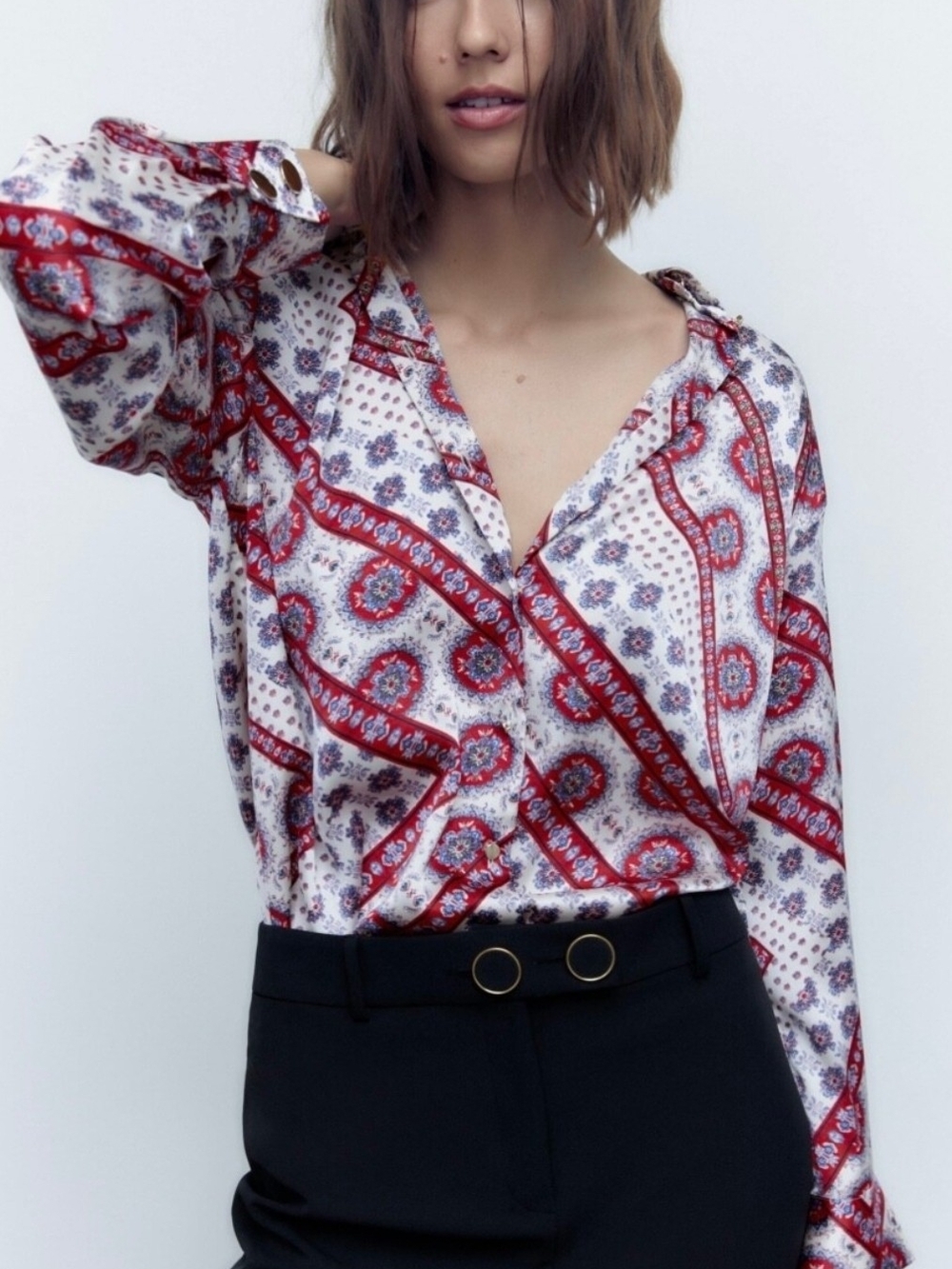 NWOT Zara White Blouse with Red Paisley Print Size Small